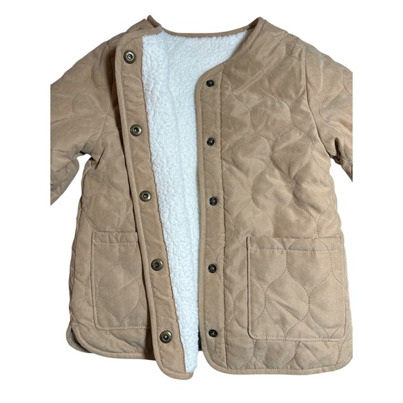 NWT Old Navy Reversible Quilted Sherpa Lined Jacket Snap Front Toddler Size 5T - Picture 3 of 4